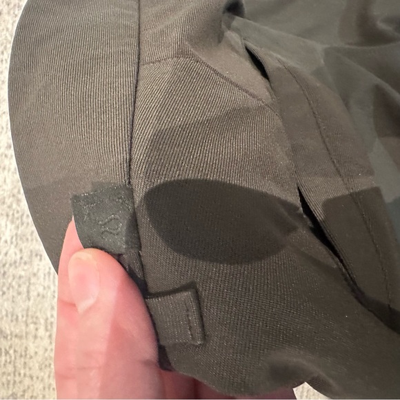 Lululemon ABC men’s pants - Picture 11 of 13